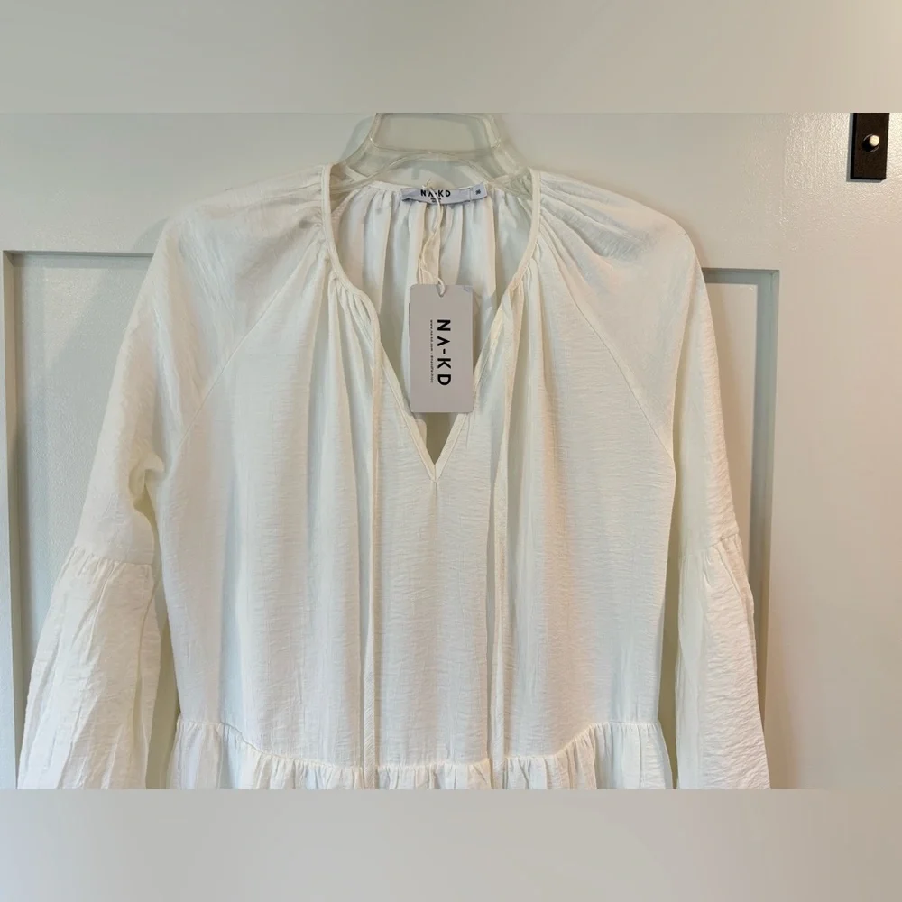 White Tiered Long Sleeve Maxi Dress - Picture 2 of 3